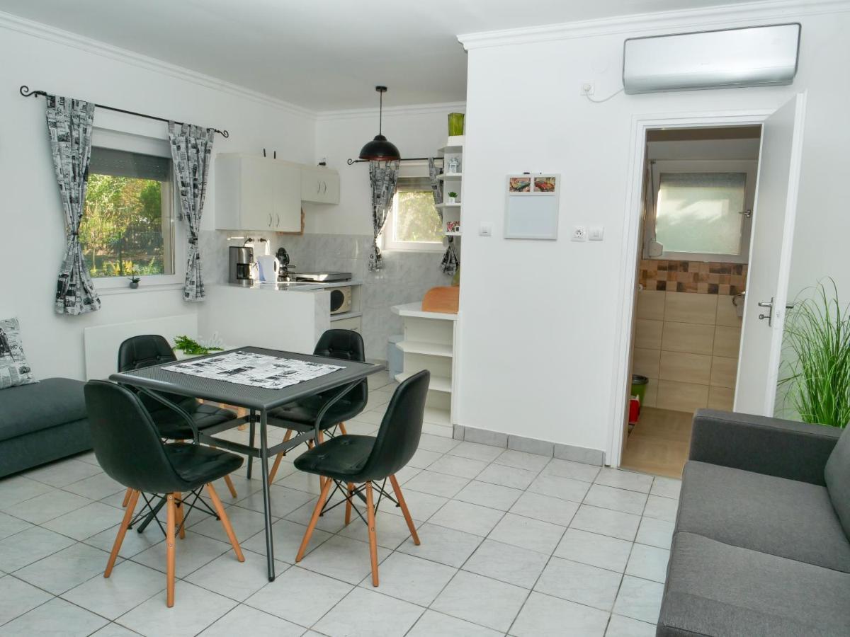 Cseresznyes Apartman Berekfürdő Εξωτερικό φωτογραφία